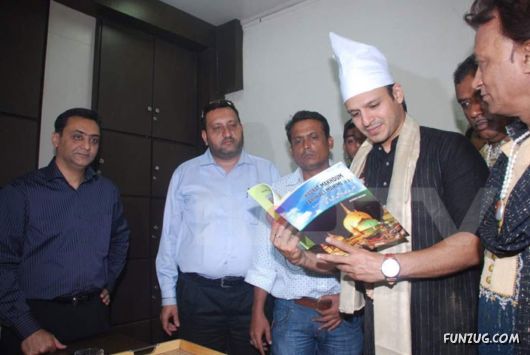 Various Bollywood Celebs Going For Worship