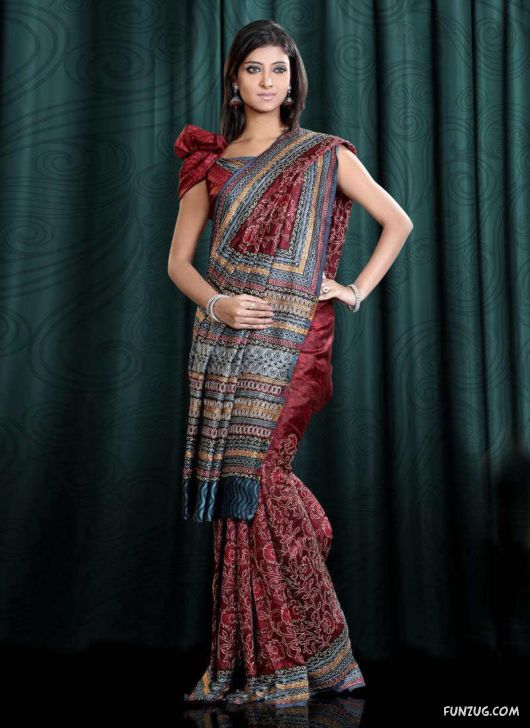 Gorgeous Models in Beautiful Sarees