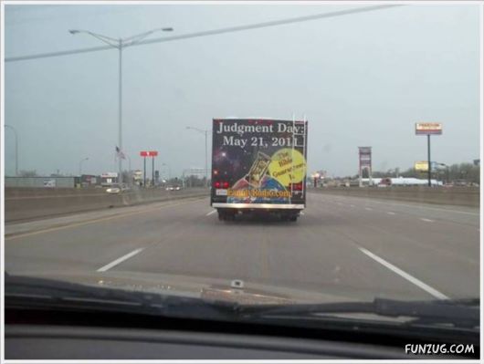 Funny Odd Things On The Road 