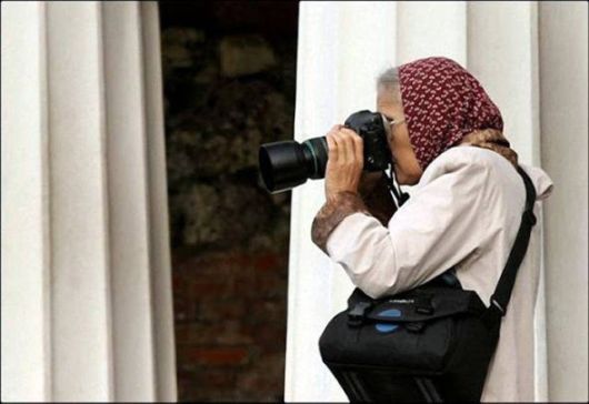 Funny Photographers And Their Photography Efforts
