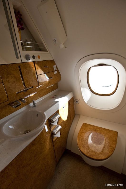 Fly Emirates - 5 Stars In The Sky