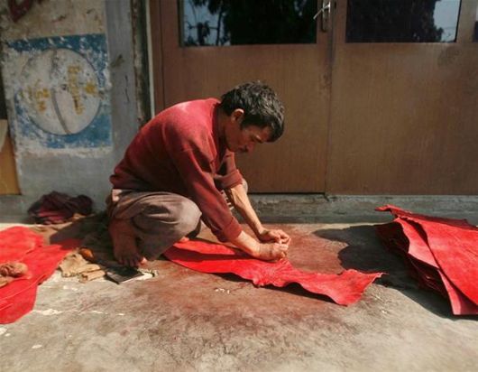The Making Of A Cricket Ball