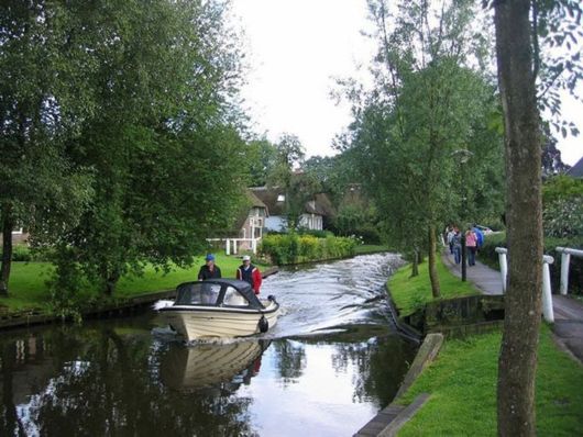 Giethoorn - The Venice Of The Netherlands