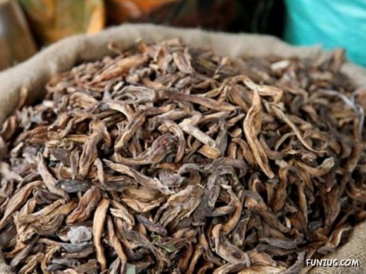 A Glimpse Of An Old Market In Pakistan
