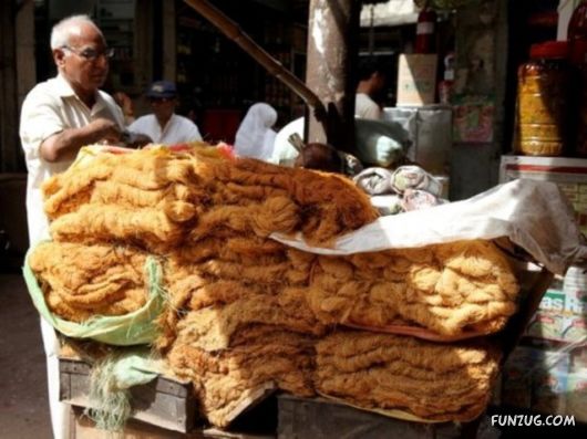 A Glimpse Of An Old Market In Pakistan