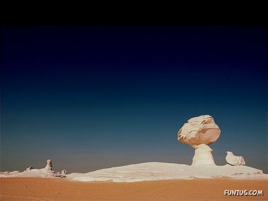 Click to Enlarge -Beautiful Deserts Wallpapers