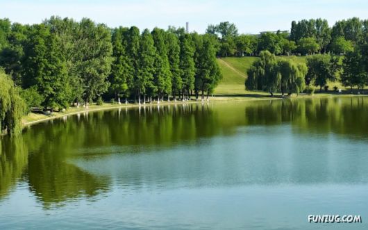 Click to Enlarge -Beautiful Mix Wallpapers Collection