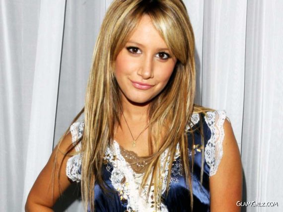 Pretty Ashley Tisdale Wallpapers
