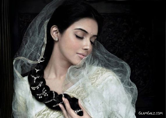 Click to Enlarge - Beautiful Asin Desktop Wallpapers