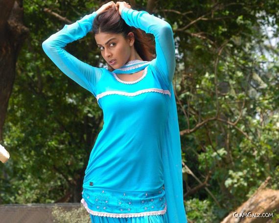 Click to Enlarge - Creative & Artistic Wallpapers