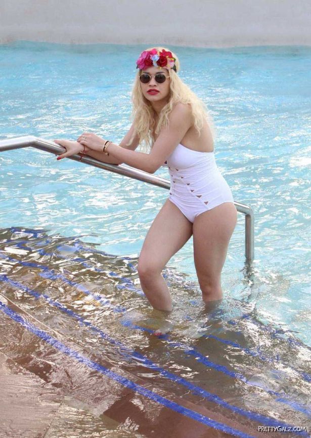Beautiful Rita Ora On A Vacation
