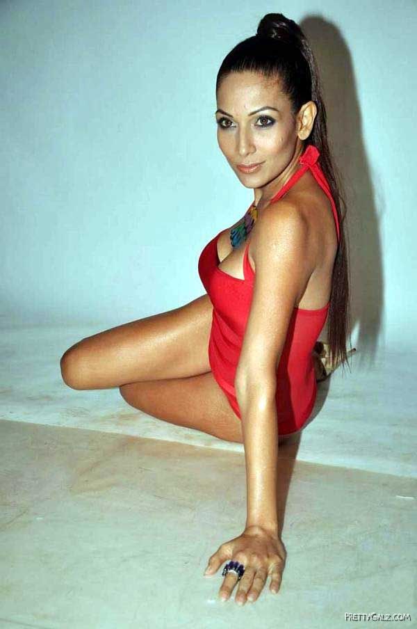 Beautiful Shaurya Chauhan Bikini Shoot
